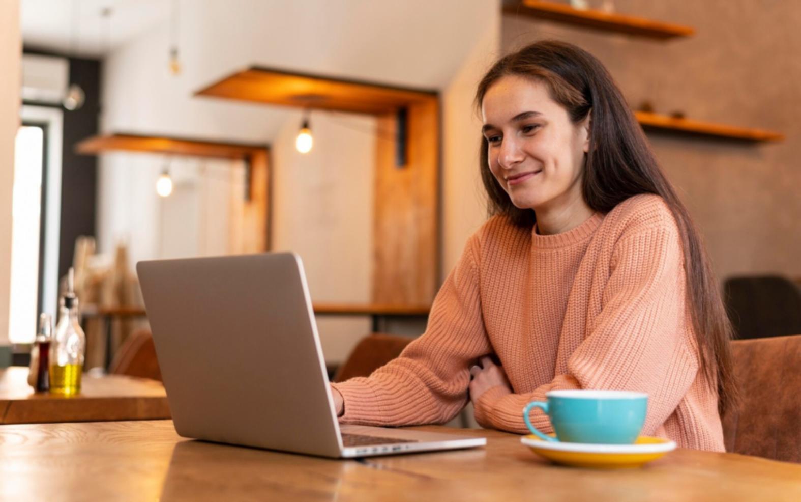 Jupitex Bildungszentrum Eingangsbereich mit modernem Design